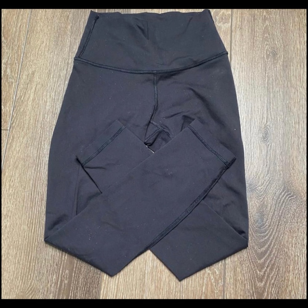 LULULEMON BLACK LEGGINGS
